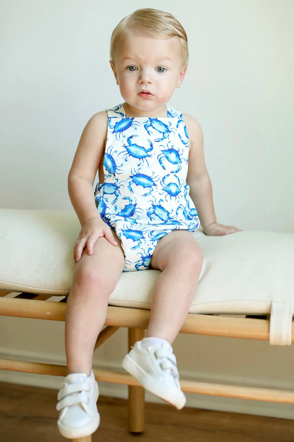 Blue Crab Bamboo Sun Bubble with Adjustable Straps