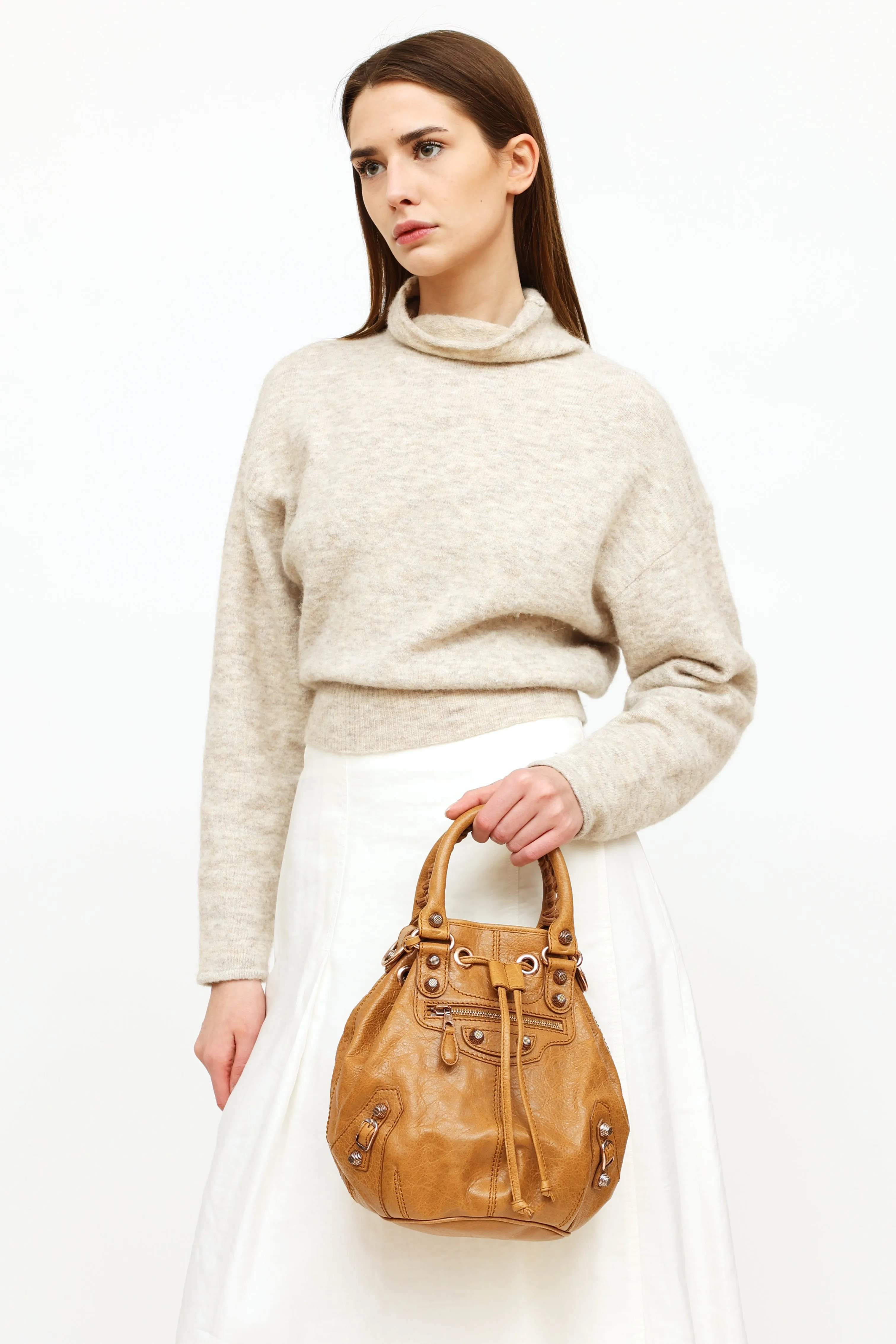 Brown Giant 21 Pompon Bucket Bag
