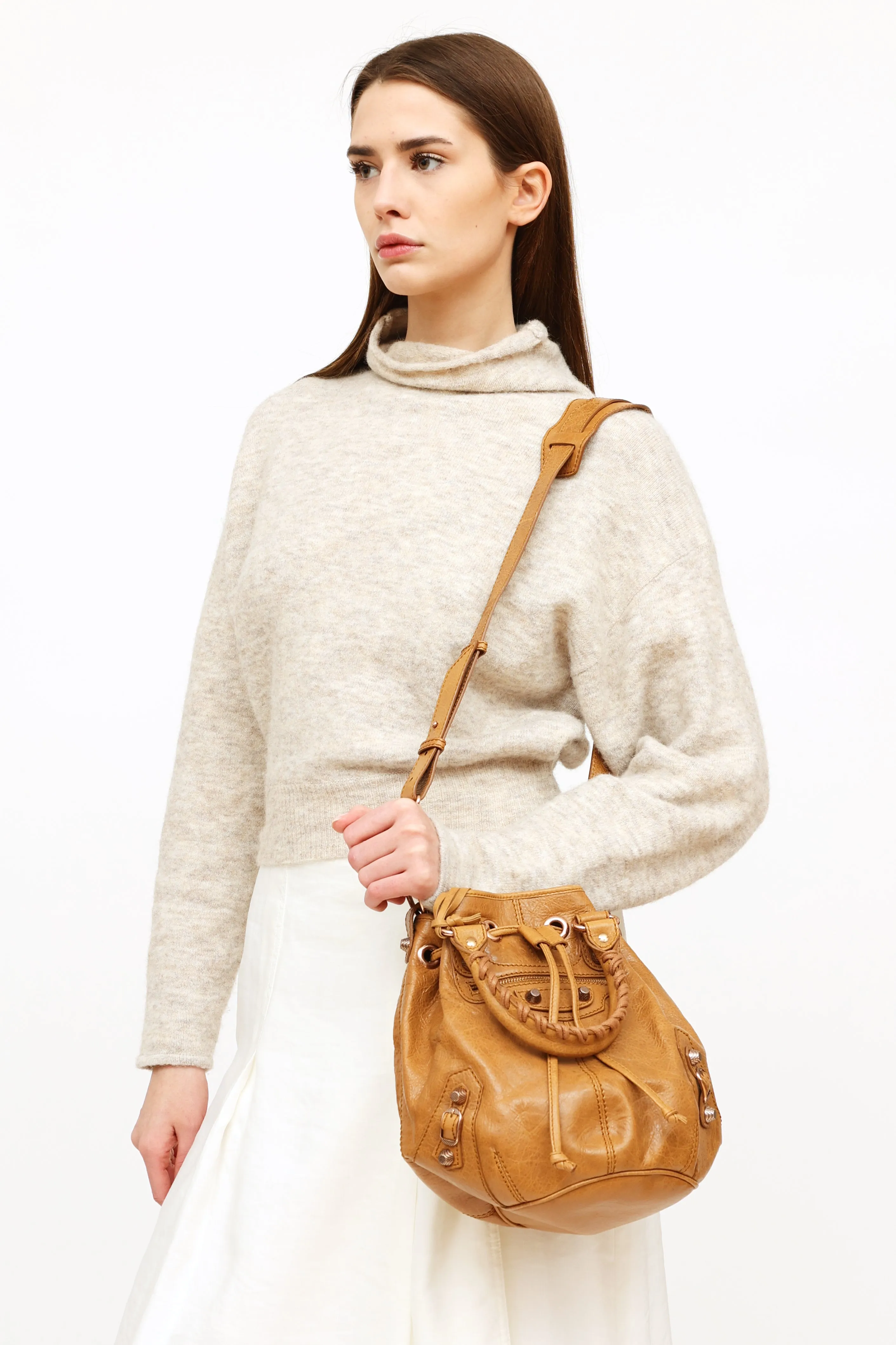Brown Giant 21 Pompon Bucket Bag