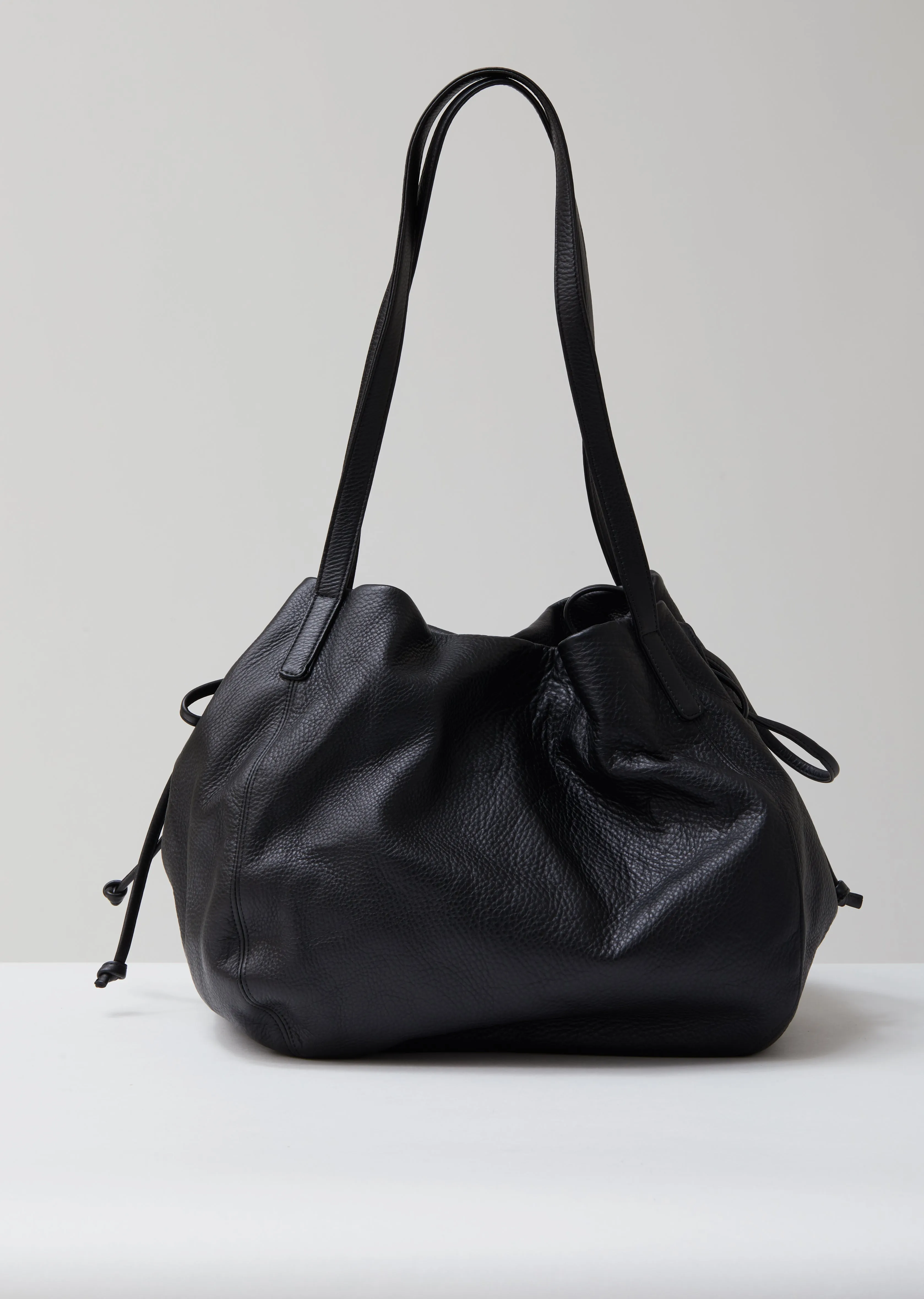 Circle Squeeze Bag