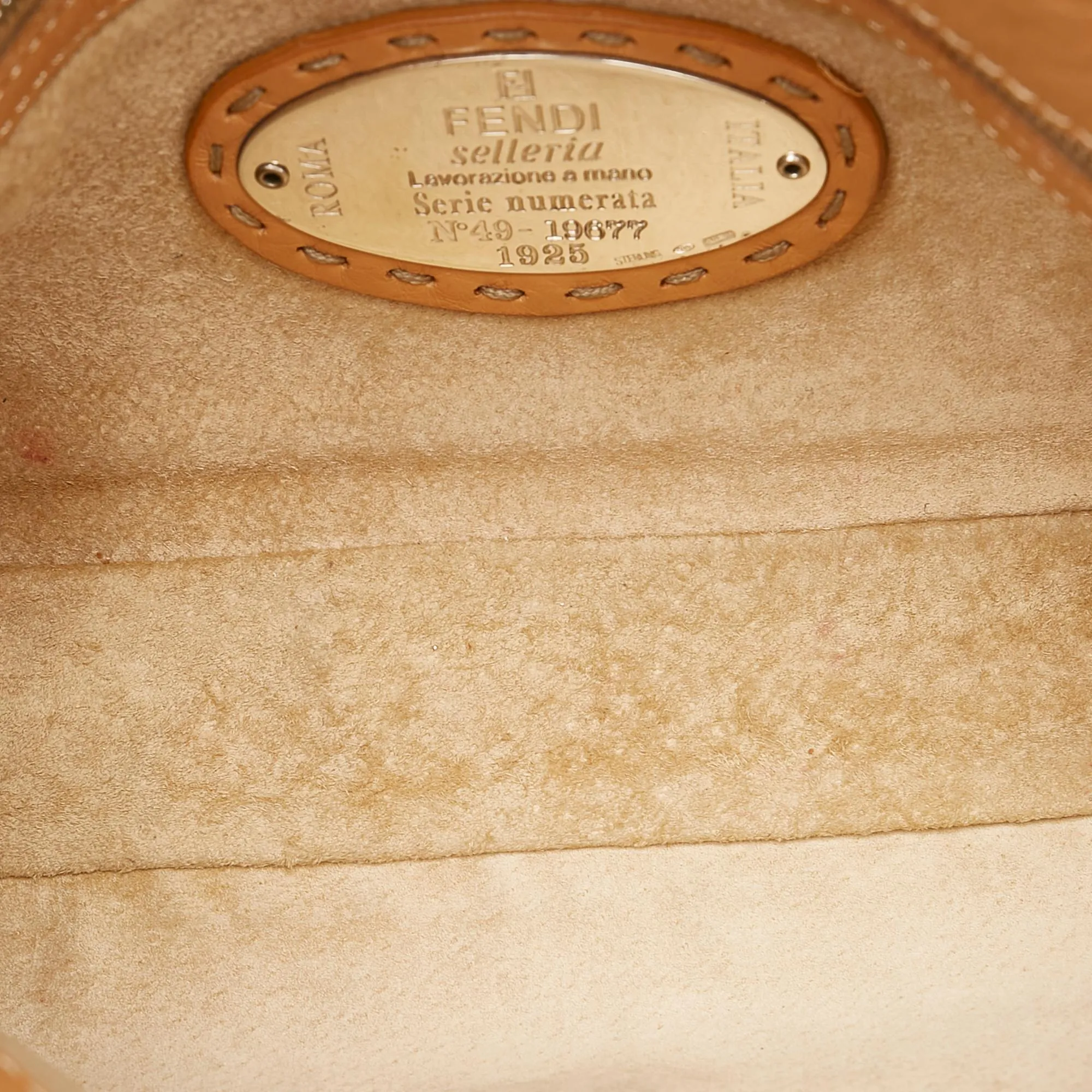 Fendi Selleria Leather Mamma Baguette (SHG-30250)