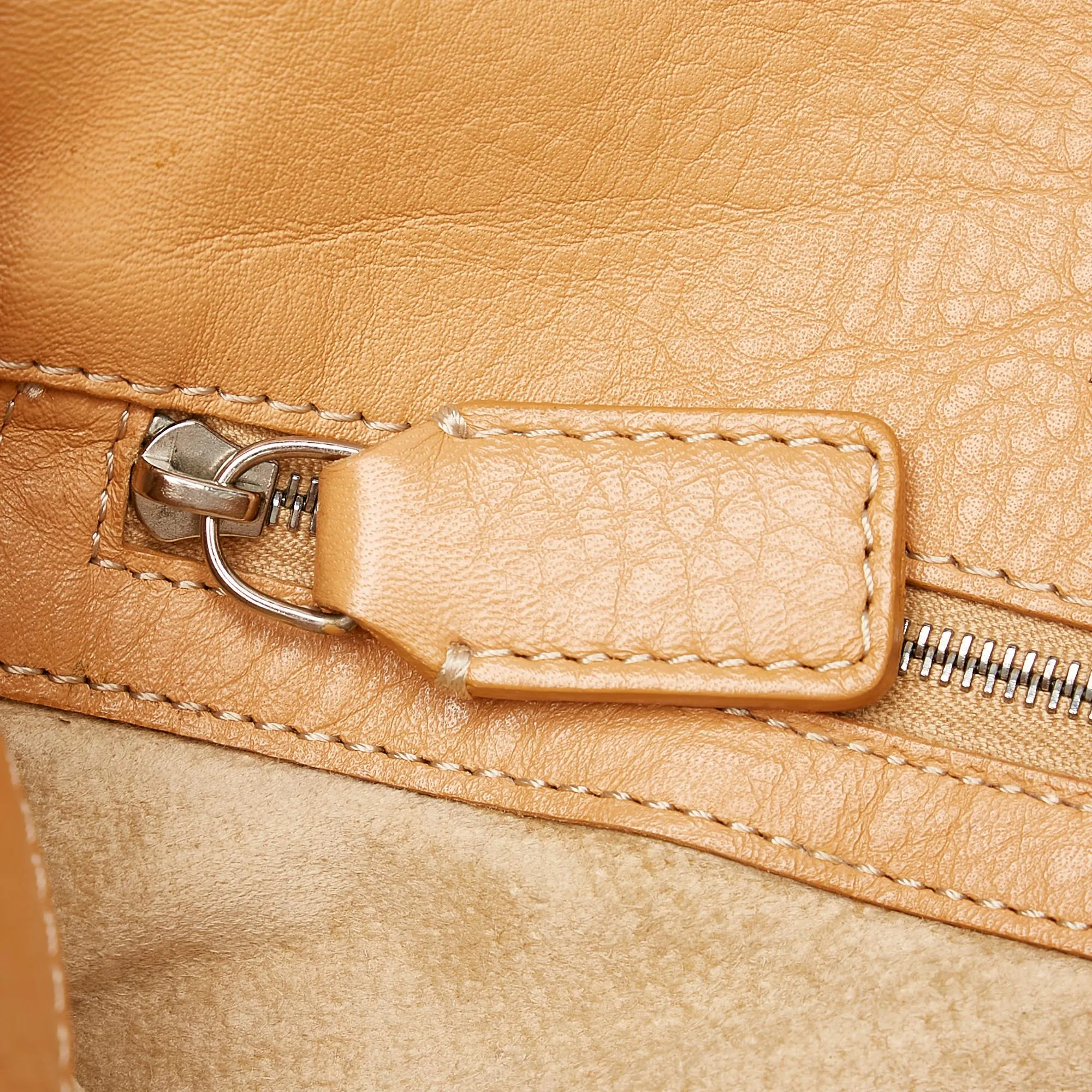 Fendi Selleria Leather Mamma Baguette (SHG-30250)