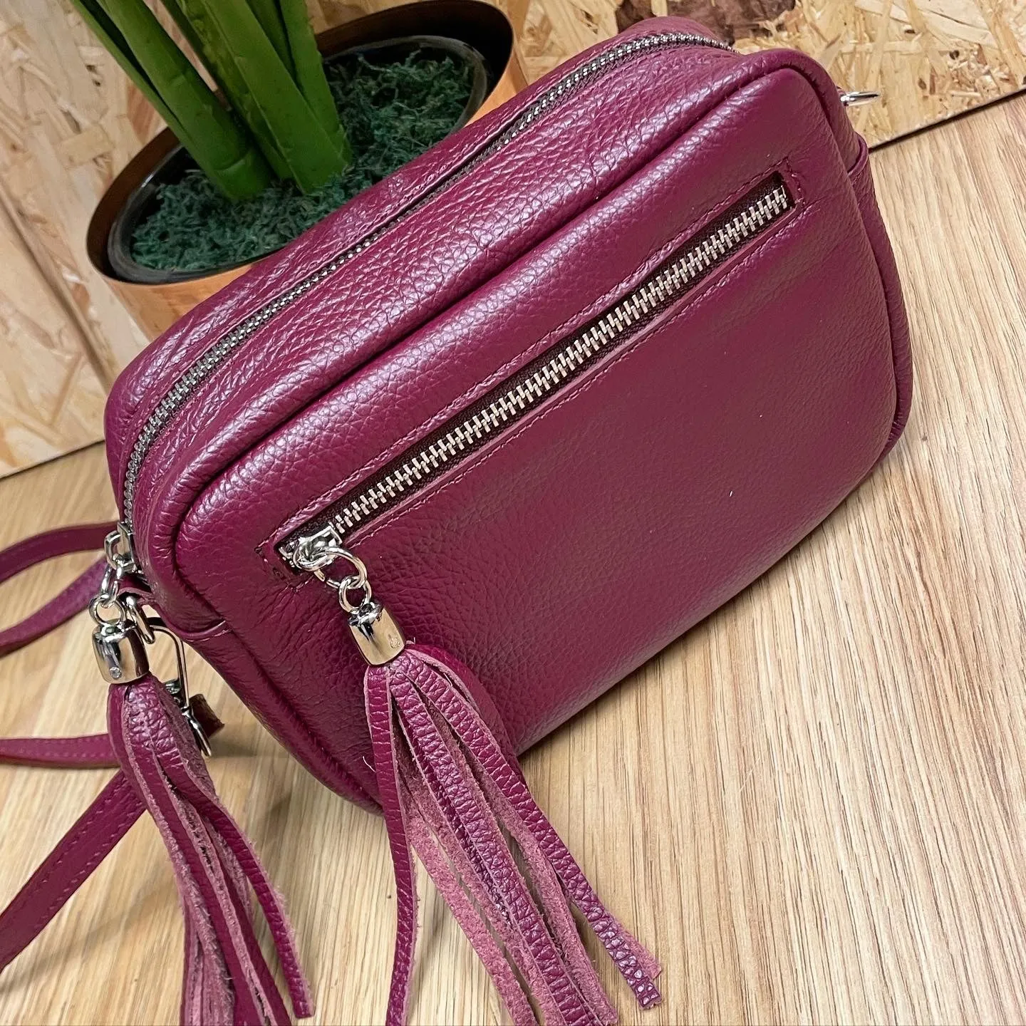 Isla Soft Leather Handbag - Burgundy