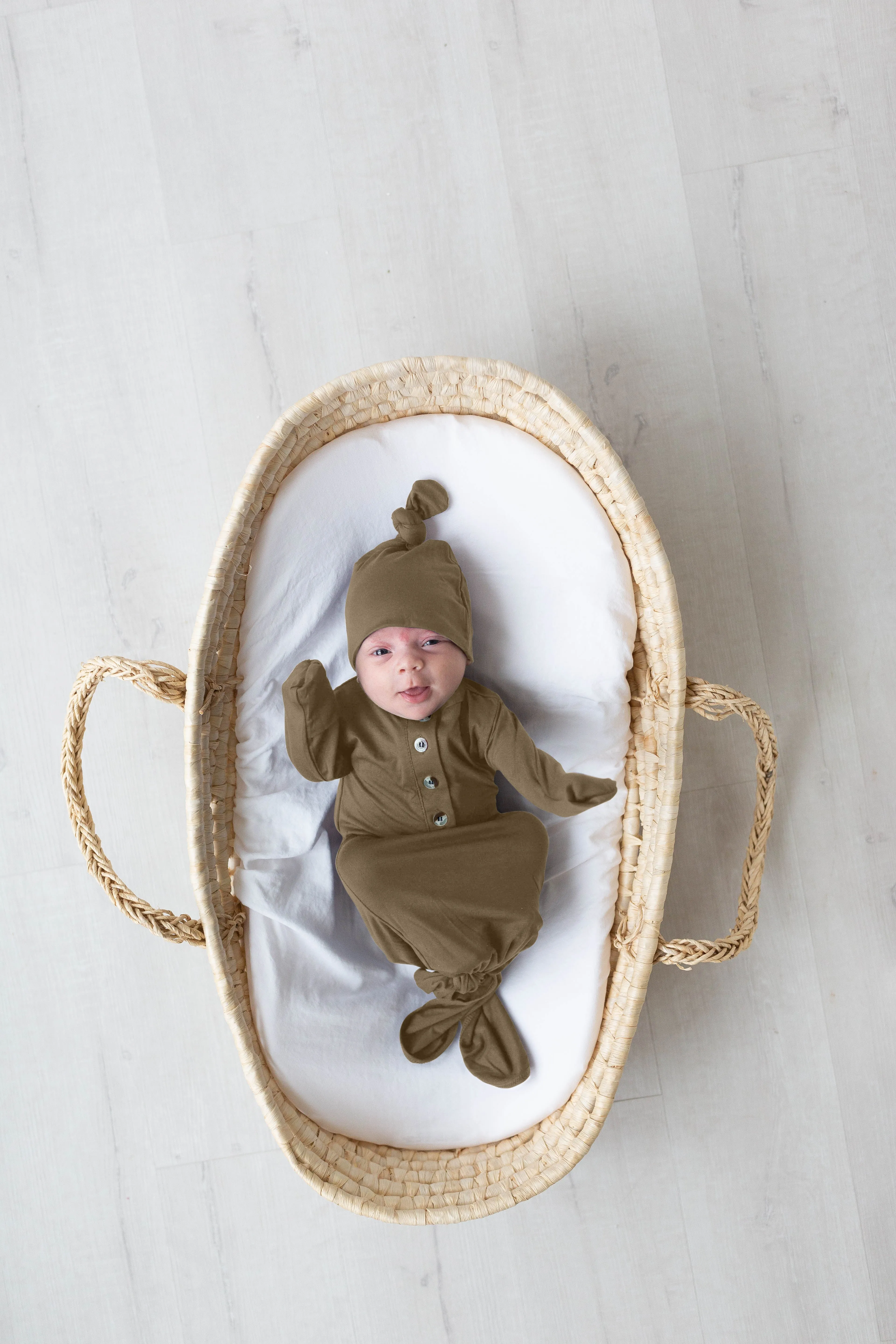 Knotted Baby Gown And Hat Set - Army Green (newborn-3 Months)