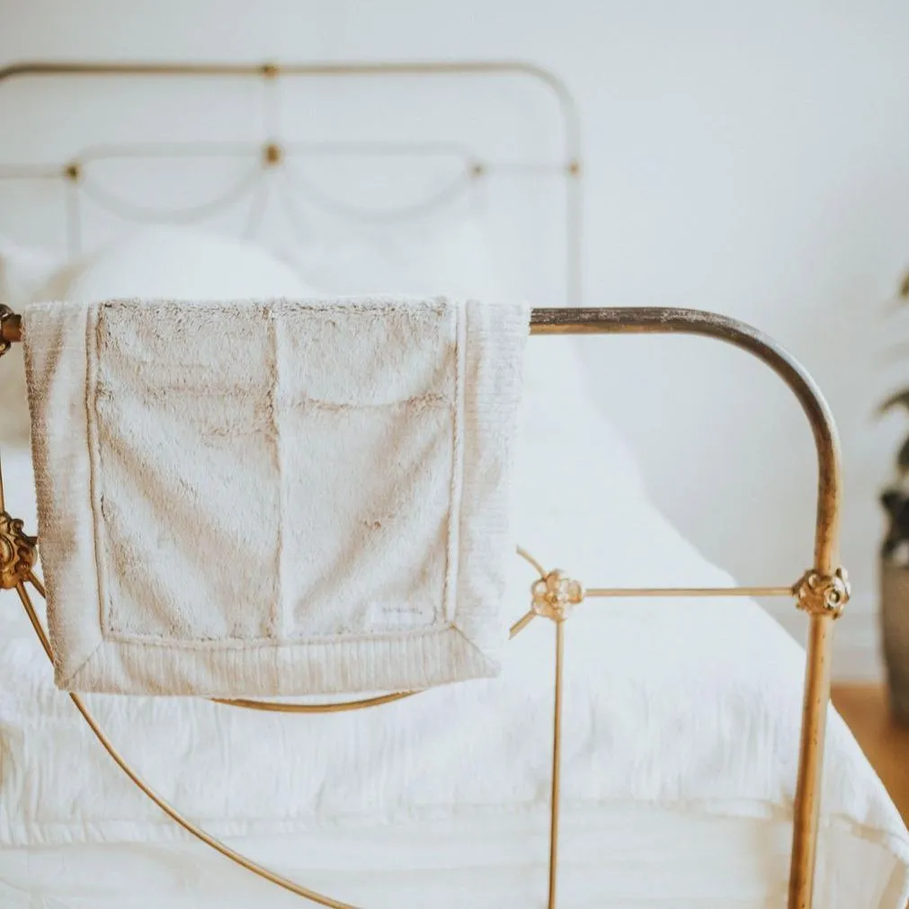 Saranoni Lush Mini Blanket | Feather