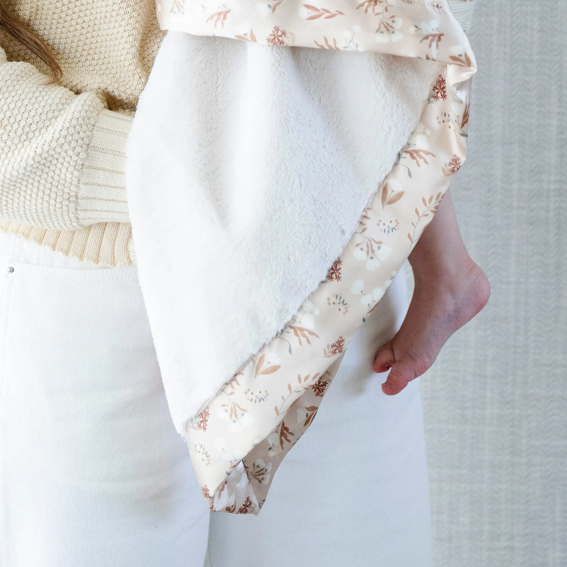 SATIN BORDER MINI BLANKETS