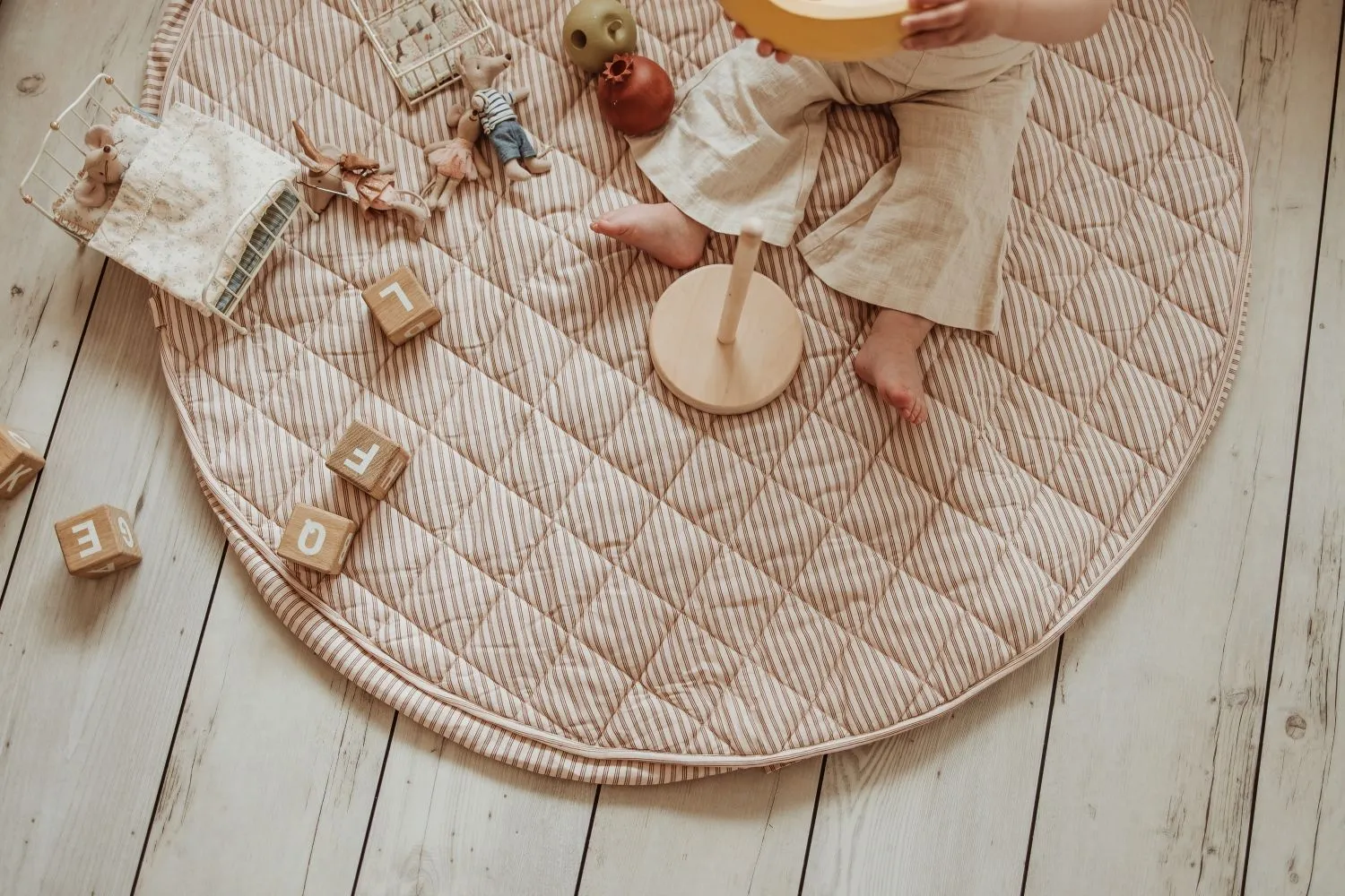 Stripes Brown organic babymat