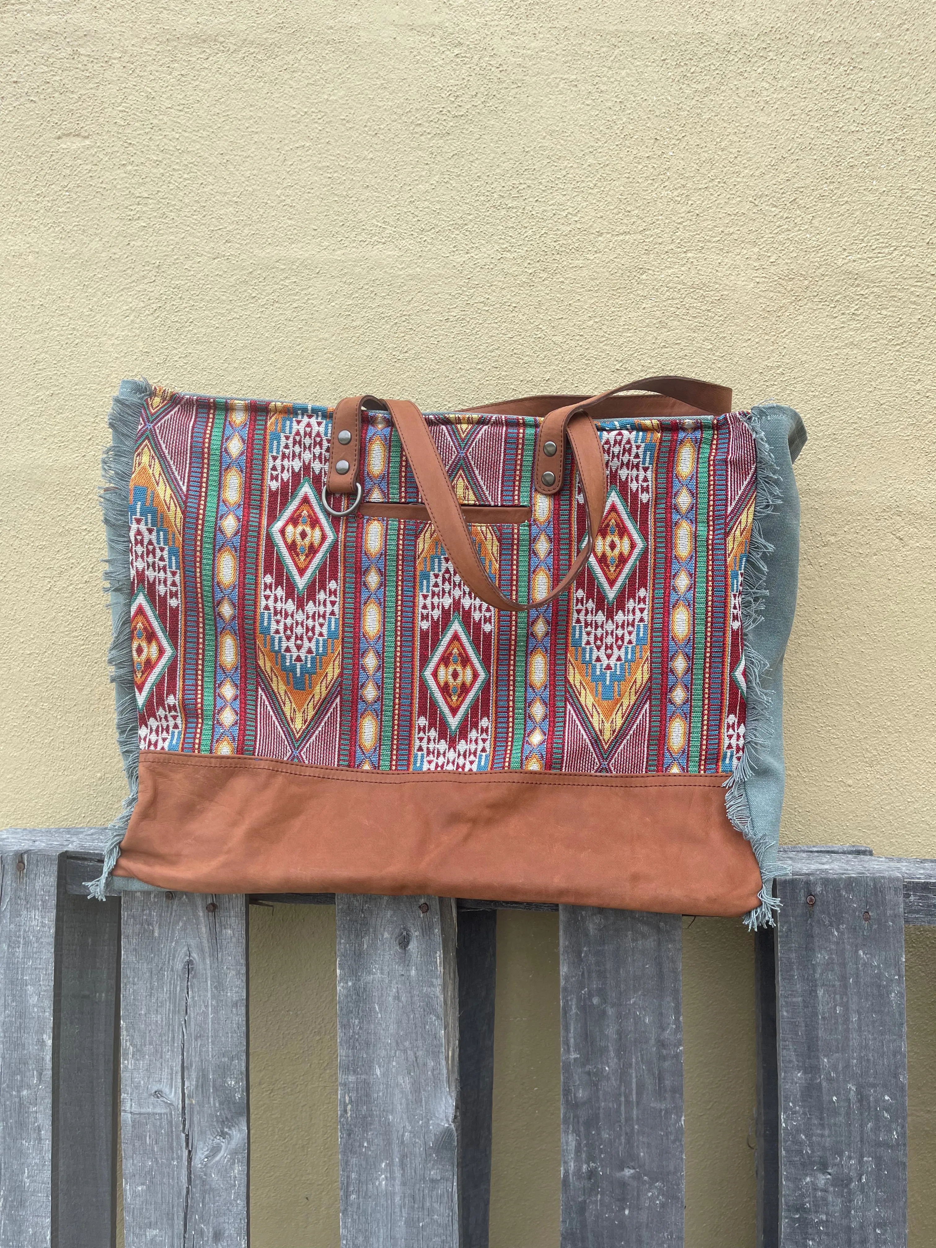 Top Notch Accessories 3062BR Red Multi Canvas and Leather Conceal Carry Weekender Bag